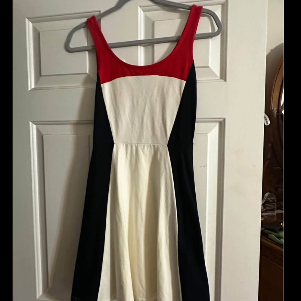 Express Tri-Color Sleeveless Midi Dress - size small